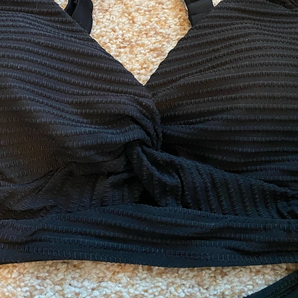 Black Textured Bikini Set by SheCurve - Picture 5 of 5